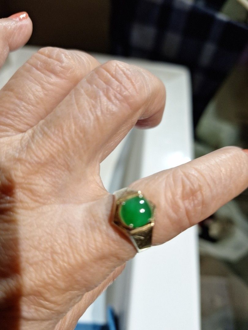 Ring (Category: Rings) located in Singapore. Submitted by jeannette____loh (Listing ID 1453012252, Image 3). Description: jadeite ring set in Myanamar gold. No flaw n in very good condition. Bought in YAngon jewelery shop.