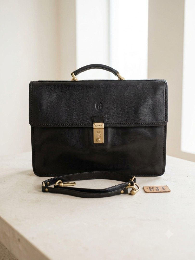 SALE! Vintage Saint Jack Briefcase (Category: Luxury Bags & Wallets) located in Baguio. Submitted by rjtbootshop2600 (Listing ID 1452980718, Image 1). Description: Excellent/Good Condition.