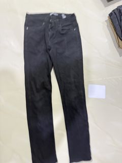 (Category: ) located in . Submitted by thriftwithsyhr (Listing ID 1452966481, Image 1). Description: .