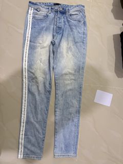 (Category: ) located in . Submitted by thriftwithsyhr (Listing ID 1452967971, Image 1). Description: .