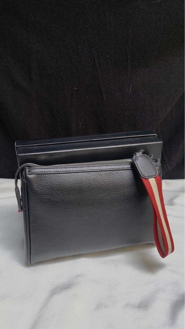 Signature Bally Clutch Bag (Category: Luxury Bags & Wallets) located in Manila. Submitted by lichking416 (Listing ID 1452932299, Image 3). Description: Classic Bally Clutch Bag Brand new With box and paper bag ₱-2499.