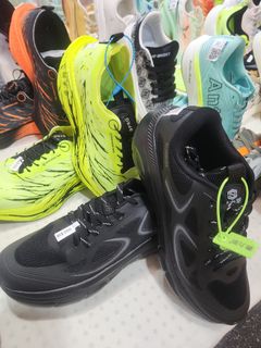 (Category: ) located in . Submitted by sgsportshoes (Listing ID 1453007903, Image 1). Description: .