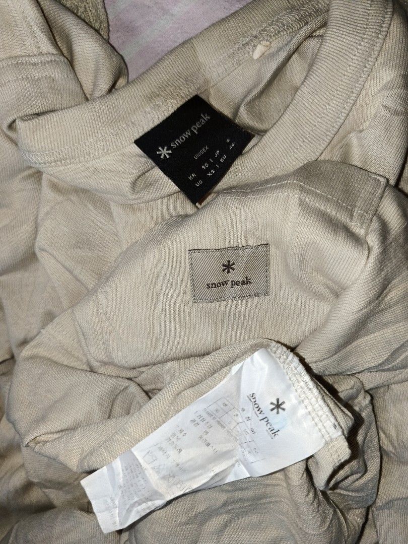 snowpeak (Category: Coats, Jackets and Outerwear) located in Binalbagan. Submitted by dalethrift (Listing ID 1452911824, Image 3). Description: freeshipping as new small fit to medium authentic.