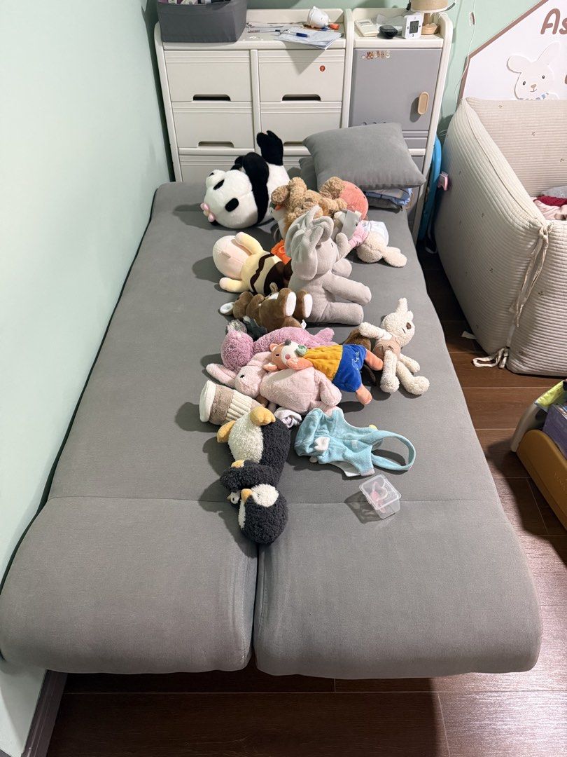 Sofa bed (Category: Sofas) located in Singapore. Submitted by betsy.shuwei (Listing ID 1452980912, Image 2). Description: Sofa bed, used for Nanny to sleep Fold up dimension: 180cm*75cm Open dimension: 180cm*95cm Please arrange for own transportation .