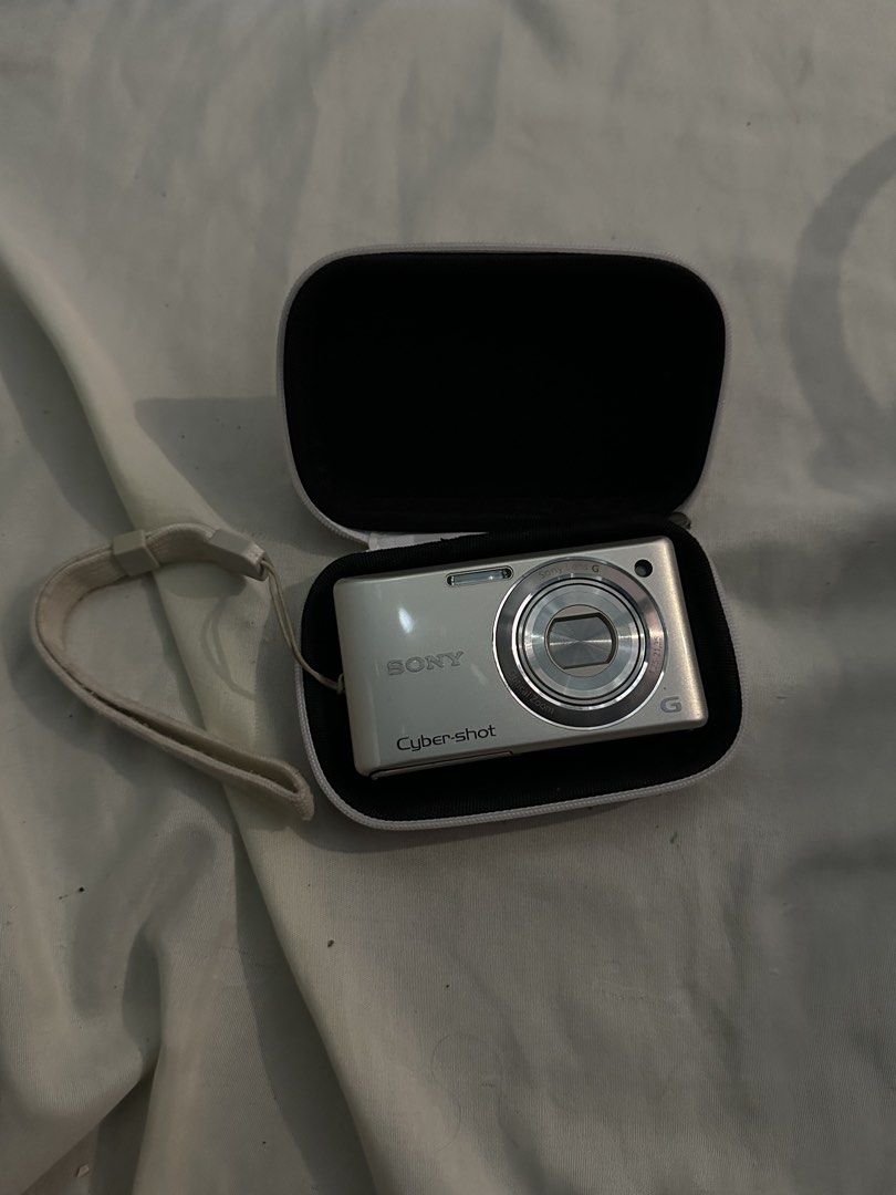 Sony Cybershot DSC-W380 (Category: Cameras) located in Calasiao. Submitted by migoalano (Listing ID 1452986540, Image 1). Description: .