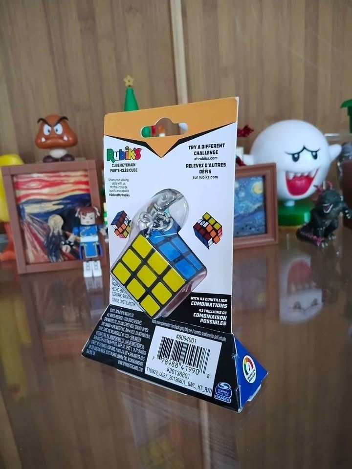 SPIN MASTER - Rubik's Cube 3x3 Keychain (Category: Board Games & Puzzles) located in San Miguel. Submitted by ultimateconyo (Listing ID 1452924556, Image 3). Description: SPIN MASTER - Rubik's Cube 3x3 Keychain MOC / SEALED - 1000.00.