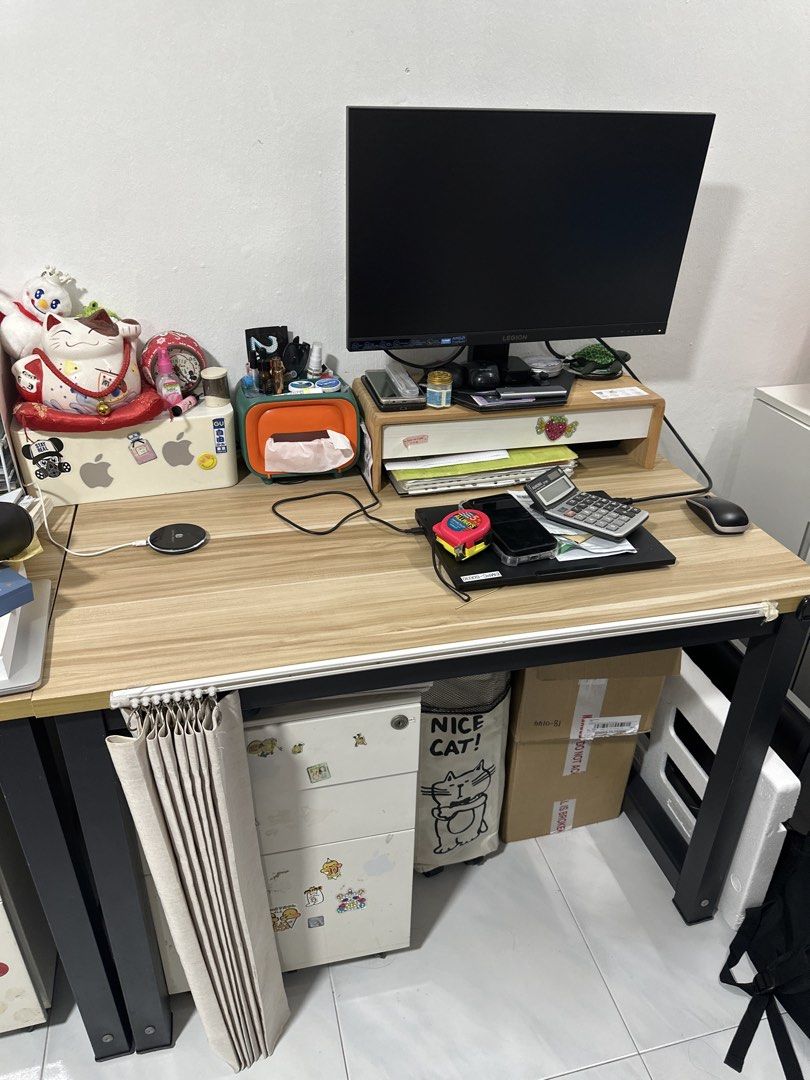 Study Table (Category: Tables & Sets) located in Singapore. Submitted by shannieng (Listing ID 1452981611, Image 1). Description: Study Table only - 100cm x 60cm x 75cm Good for home office set up. I have two tables, same size. One for $20, two for $35. You may need to dismantle it yourselves..