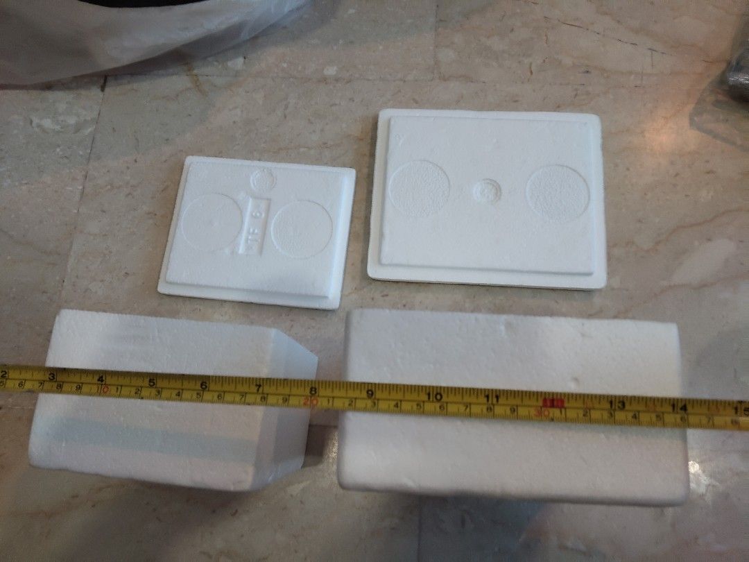 Styrofoam boxes (Category: Storage Boxes & Baskets) located in Singapore. Submitted by odd.oldseller (Listing ID 1452979729, Image 2). Description: 2 Styrofoam boxes. Small. .