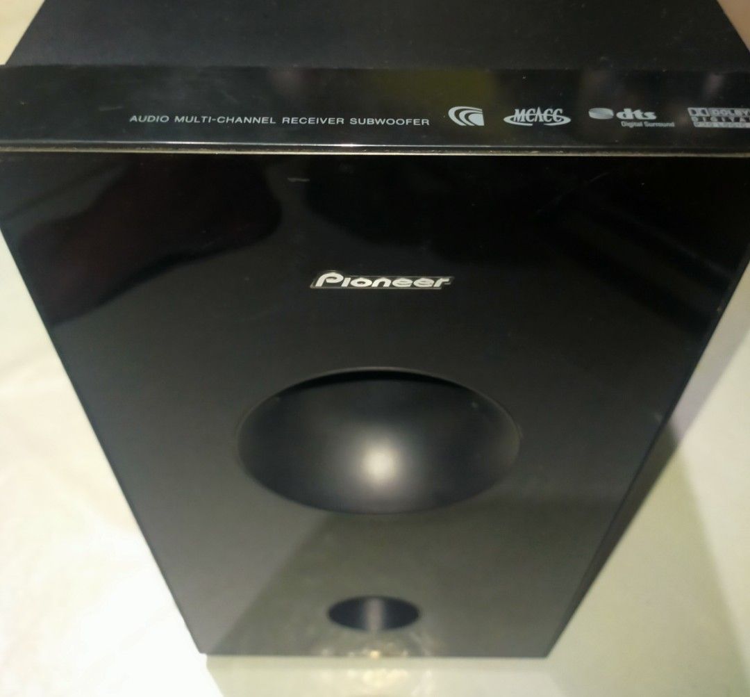 SUBWOOFER (Category: Soundbars, Speakers & Amplifiers) located in Manila. Submitted by elilee_80 (Listing ID 1452965576, Image 3). Description: FOR SALE! PIONEER SX-SW313 Subwoofer (Witb CONTROL PANEL) Solid BASS Kaya magagamit yung BUILT-IN AMP nito! 110Volts ISSUE: Sign Of Usage at walang lang yung mga SATELLITE SPEAKERS na maliliit TESTED Imported from Japan In verygood working condition AS-IS! 7,500php PAYMENT: Gcash/Cebuana SHIPPING: LBC/ J&