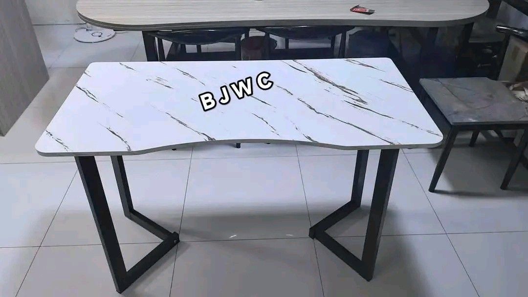 Table (Category: Tables & Sets) located in Manila. Submitted by jashopp (Listing ID 1452961581, Image 3). Description: p1100 120x60 DIRECT BODEGA ‼️ BRAND NEW ‼️💯 SAME DAY DELIVERY VIA LALAMOVE SHOULDER BUYER DF ✅ COD / GCASH PAYMENT ✅ PWEDE PA LEGIT CHECK SA LALAMOVE 💯✅✅ LOCATION: BINONDO MANILA.