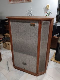 (Category: ) located in . Submitted by loyhifi (Listing ID 1452888505, Image 1). Description: .