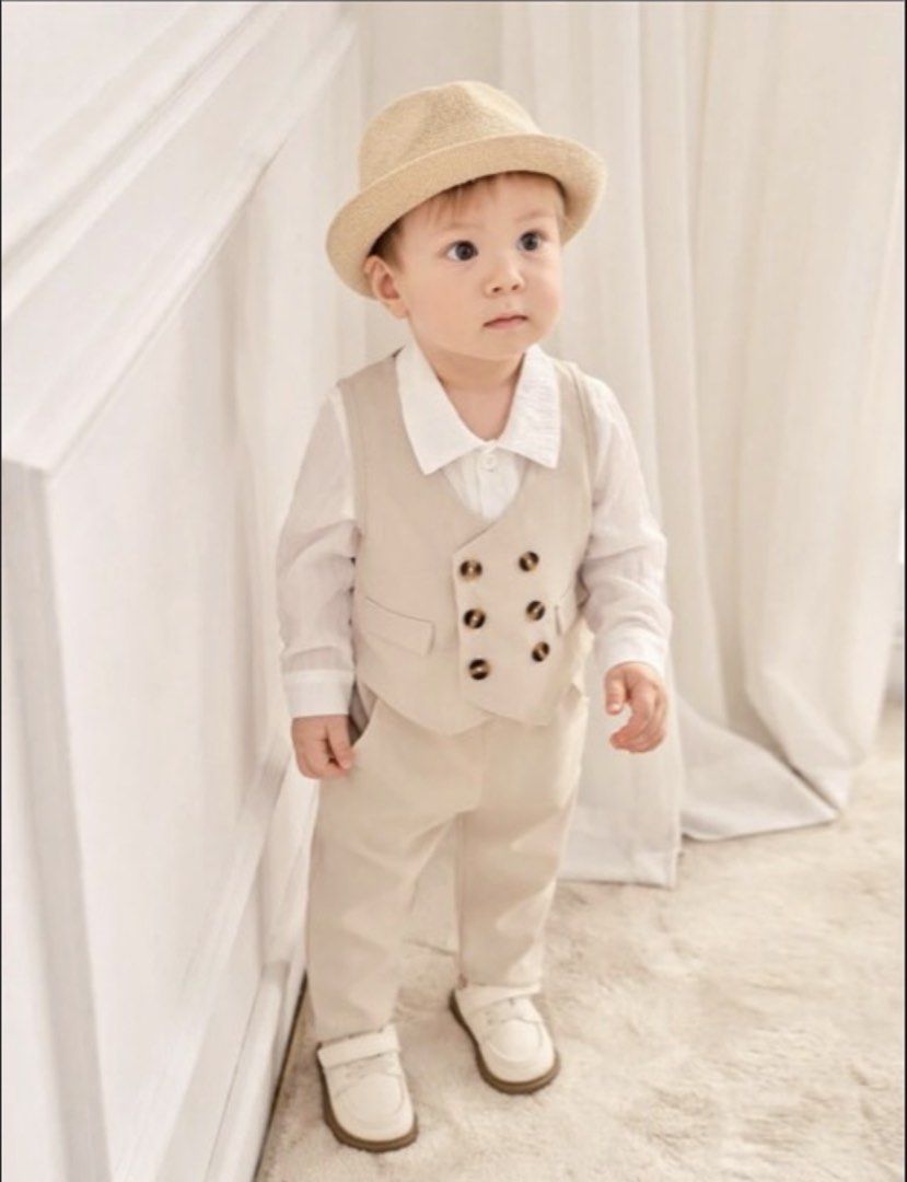 Terno for kids (Category: Babies & Kids Fashion) located in Caloocan City. Submitted by allaboutthings (Listing ID 1453018056, Image 1). Description: 💢With POLO,PANTS AND BLAZER💢 👉🏻Kasya hanggang 3 years old 🖍️Color: Apricot ⁉️ Once lang nagamit ⁉️Rfs: Decluttering 📍Location: North Caloocan/ Near Camarin Doctors Hospital 🫶ALL ITEMS ARE PERSONAL PRE-LOVED🫶 ‼️NO RETURN‼️ ‼️NO EXCHANGE‼️.
