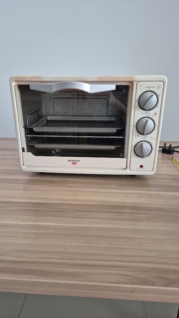 Toaster SHARP (Category: Ovens & Toasters) located in Singapore. Submitted by icytower (Listing ID 1452904162, Image 1). Description: Toaster Sharp Dimensions stated in the pic S$20.00 Payment via Paynow Self Collect at Bukit Batok West Ave 6.