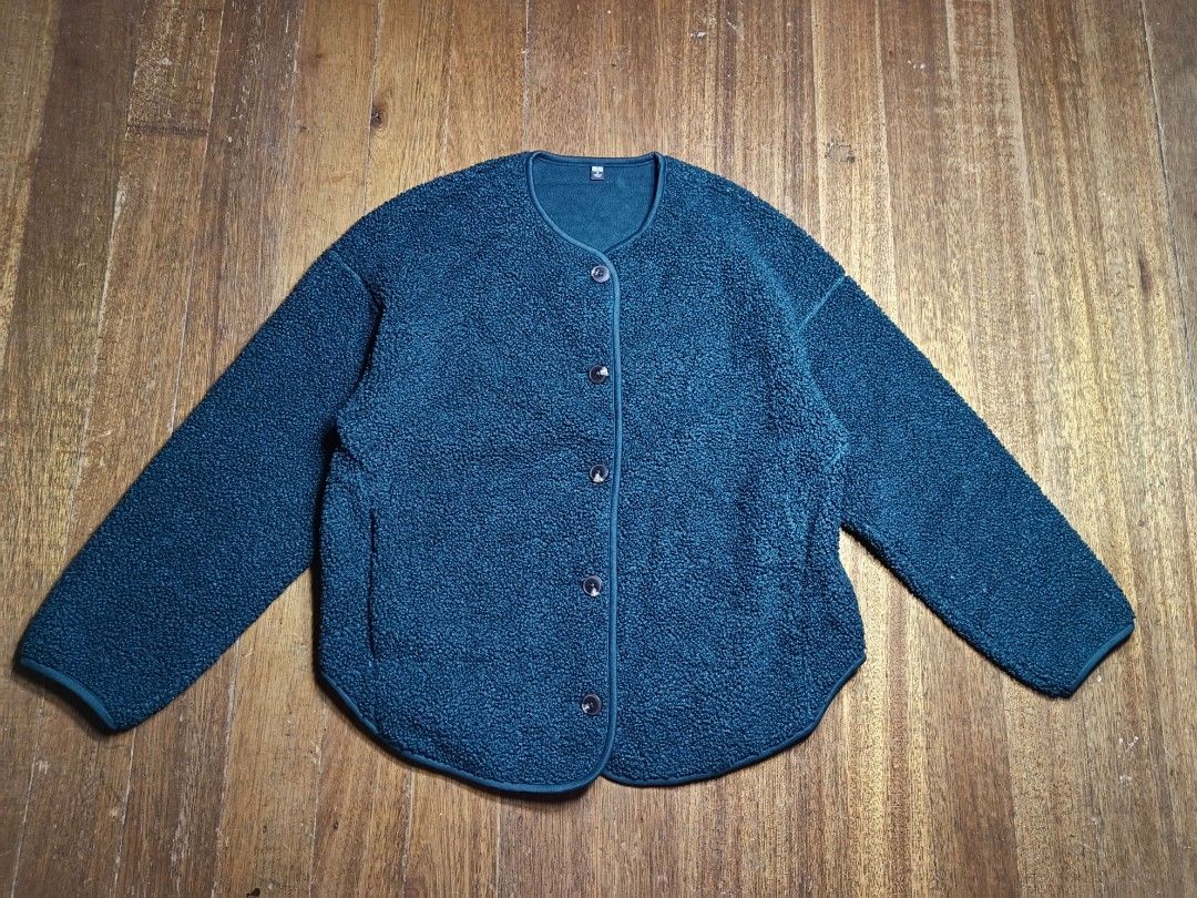 Uniqlo Fleece Button Up Jacket Size S mens (Category: Coats, Jackets and Outerwear) located in Mandaluyong City. Submitted by heatgear (Listing ID 1453005347, Image 1). Description: - Uniqlo Fleece Jacket - Size: S - Button-up front - Round neckline - 100% Polyester - Front pockets - Ideal for layering - Comfortable and warm dimension L 25 w 21 S 19 1000 + sf location mandaluyong willing to meet up as long as it's near my area.