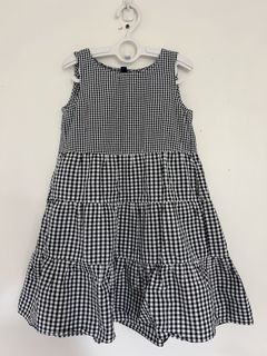 （分類：）位於 。 由 thecloakroomofjc 提交（商品編號 1452914907，圖片 1）。簡介： 。