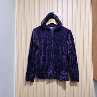 (Category: ) located in . Submitted by yg_supplies (Listing ID 1452933870, Image 1). Description: .