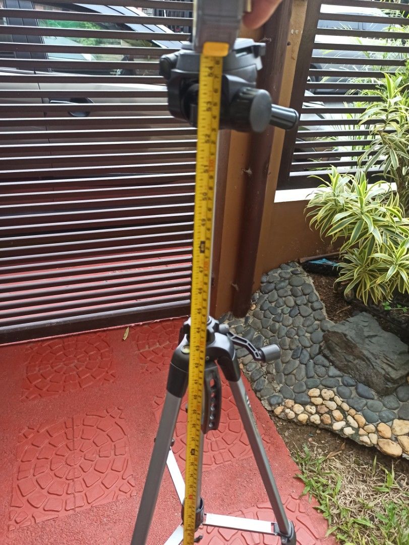 VF-wt 3520 Tripod - High quality aluminum and hard plastic, Light weight with Bag (Category: Tripods & Monopods) located in Caloocan City. Submitted by rtarellano (Listing ID 1452957695, Image 3). Description: - VF-WT3520 tripod - Includes carrying bag - Extendable legs for adjustable height - Swiveling head for versatile angles - Ideal for photography and videography - Simple setup and pack-away - Location North Caloocan.