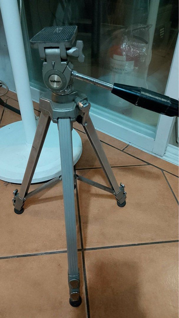 Velbon VGB-3 Tripod (Category: Tripods & Monopods) located in Mandaluyong City. Submitted by fashionski_shoppers (Listing ID 1452992784, Image 2). Description: Velbon heavy duty tripod 1900Velbon heavy duty tripod 1900 Velbon VGB-3 tripod. Good for cameras. Sturdy legs. Adjustable height. Metal construction. Ready for your next shoot..