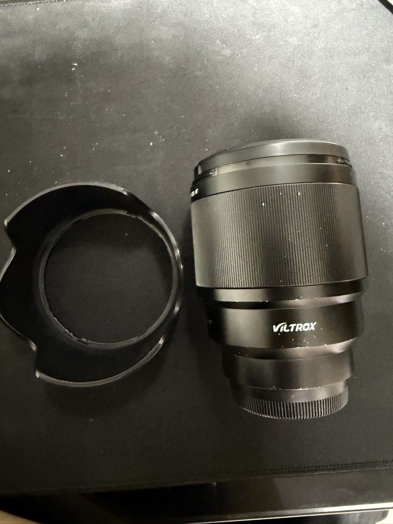 Viltrox 85mm F1.8 X-Mount (Category: Lens & Kits) located in Makati City. Submitted by murkrow (Listing ID 1452965034, Image 1). Description: Viltrox 85mm 1.8 X mount RFS: Decluttering.