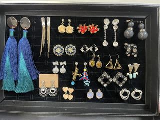 (Category: ) located in . Submitted by silverydays (Listing ID 1453044344, Image 1). Description: .