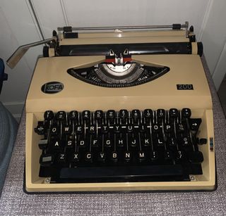 （分類：）位於 。 由 m3a2062021 提交（商品編號 1453021864，圖片 1）。簡介： 。