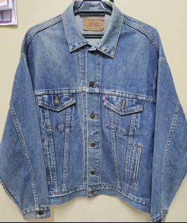 (Category: ) located in . Submitted by Myshop90 (Listing ID 1452952096, Image 1). Description: .