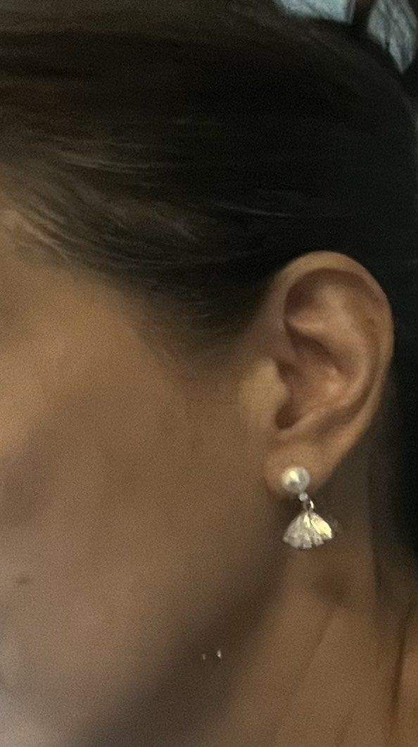 Vintage Pearl Fan Drop Earrings (Category: Earrings) located in Marikina City. Submitted by taylorm31 (Listing ID 1452926171, Image 2). Description: - Vintage Pearl Fan Drop Earrings - Features a lustrous pearl - Intricate fan-shaped drop with sparkling accents - Adds an elegant and sophisticated touch - Lightweight and comfortable for all-day wear - Gcash - Marikina.
