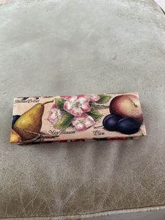 （分類：）位於 。 由 yessirski35 提交（商品編號 1452943889，圖片 1）。簡介： 。