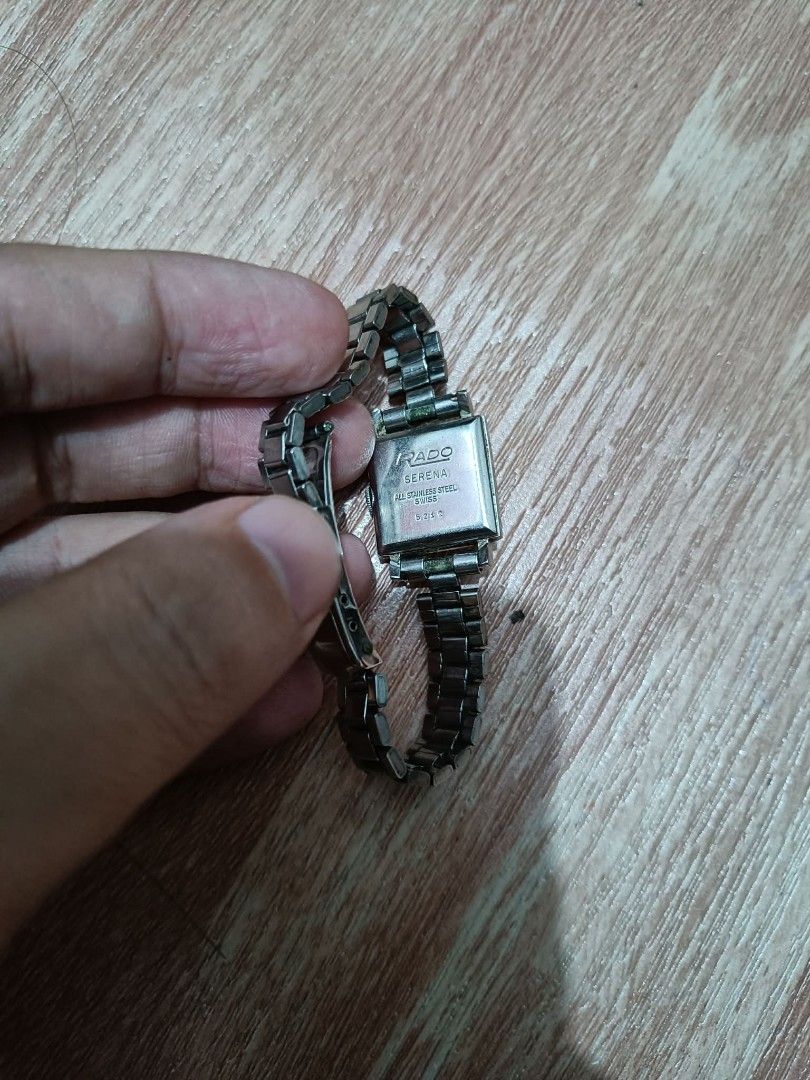 Vintage Rado mechanical watch (Category: Luxury Watches) located in Taguig. Submitted by nippon.toki (Listing ID 1453020558, Image 3). Description: needs service not working Please read! For sure buyer only! NO COD/COP No reservation The items will be sold to the first payer w/o prior notice. Verbal reservations are not acceptable. Note: All items are vintage. Please manage your expectations accordingly. G cash payment. Shipping via Lalamove Metr
