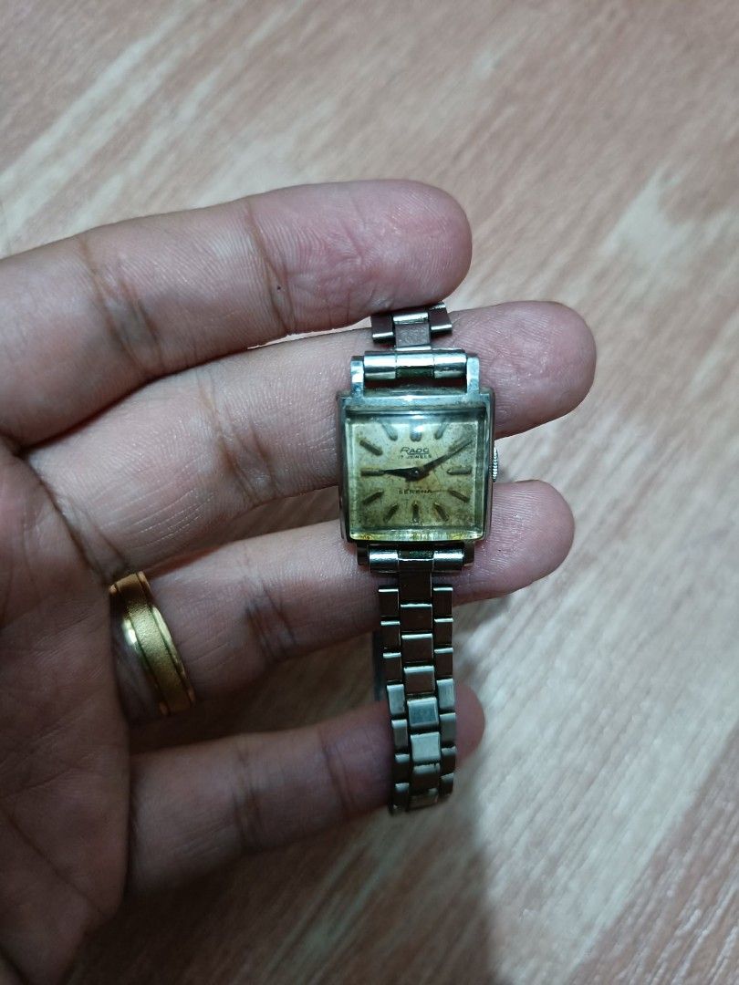 Vintage Rado mechanical watch (Category: Luxury Watches) located in Taguig. Submitted by nippon.toki (Listing ID 1453020558, Image 2). Description: needs service not working Please read! For sure buyer only! NO COD/COP No reservation The items will be sold to the first payer w/o prior notice. Verbal reservations are not acceptable. Note: All items are vintage. Please manage your expectations accordingly. G cash payment. Shipping via Lalamove Metr