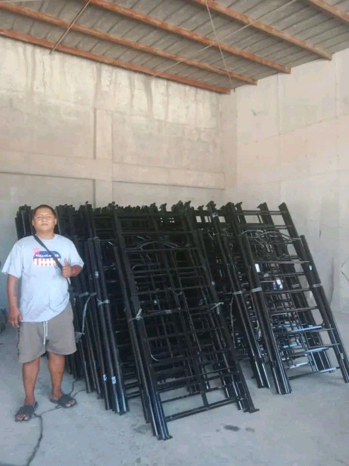 WARE HOUSE DOUBLE DECK & STELL BED FRAME & SPLIT TYPE GOD QUALITY HEAVY DUTY (Category: Bed Frames & Mattresses) located in Manila. Submitted by rabanganne22801 (Listing ID 1453046315, Image 3). Description: 📢♥️💯BAGSAK PRESYO💯♥️📢 ✅️♥️💯DIRECT SUPPLIER♥️✅️ Heavy duty Cash on delivery Free assemble Free delivery ( around metro manila) Direct from bodega Mas mura ,mas sulit at mas matibay All size available Pm for more information Thank you AVAI