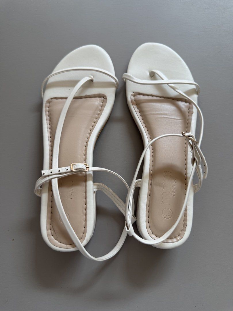 White Heels 37 (Category: Heels) located in Batangas. Submitted by essir (Listing ID 1452924701, Image 1). Description: used once size 37.
