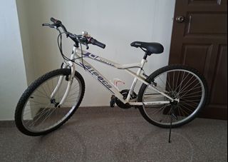 (Category: ) located in . Submitted by quickydeal (Listing ID 1452889617, Image 1). Description: .