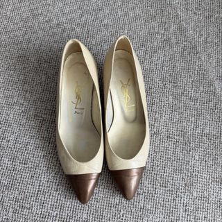 (Category: ) located in . Submitted by hercuratedpieces (Listing ID 1452899544, Image 1). Description: .