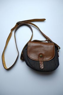 (Category: ) located in . Submitted by _allaboutvintage (Listing ID 1452953122, Image 1). Description: .