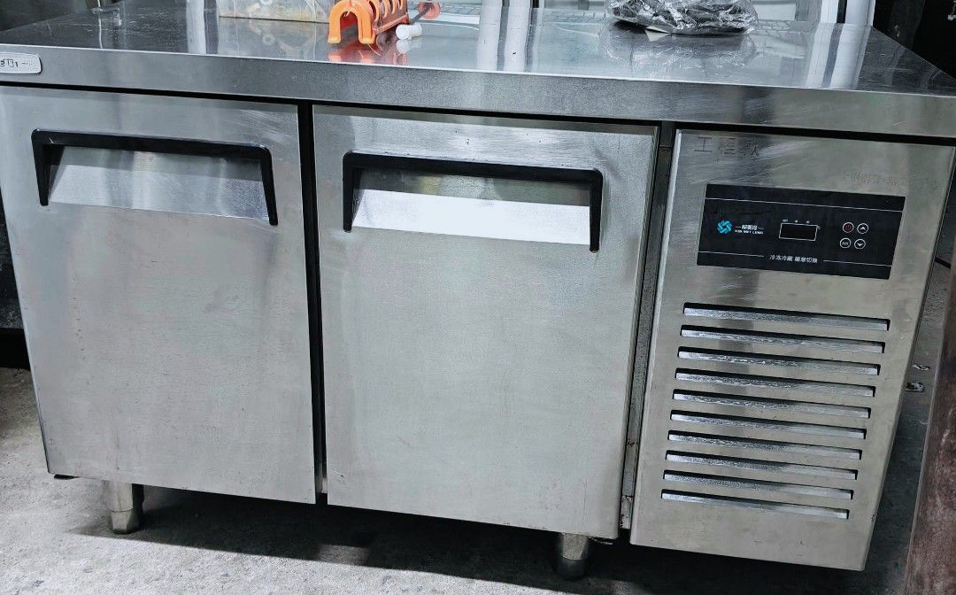 120cm undercounter chiller inverter (Category: Refrigerators and Freezers) located in Manila. Submitted by manaloreia83978 (Listing ID 1447584526, Image 1). Description: undercounter chiller second hand good condition ready to used test to sawa for pick up only... open for viewing anytime.