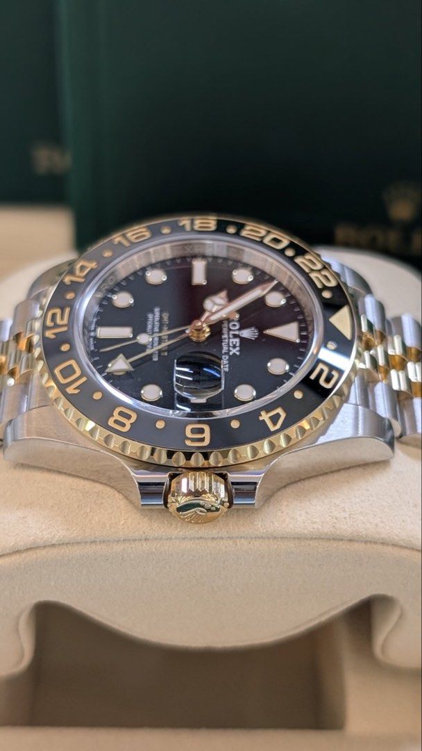 2026 Rolex gmt master 2 Guinness Zombie (Category: Luxury Watches) located in San Juan City. Submitted by ajtswisswatches (Listing ID 1447567757, Image 2). Description: ROLEX GMT MASTER 2 Guinness / Zombie Ref#126713GRNR Year 2026 waranty until 2031 Condition:10/10 brand new New green box, rolex card certificate Complete Set / Full Set Php-1,410,000 Pick up GH San juan 100% Legit& Open for authentication .