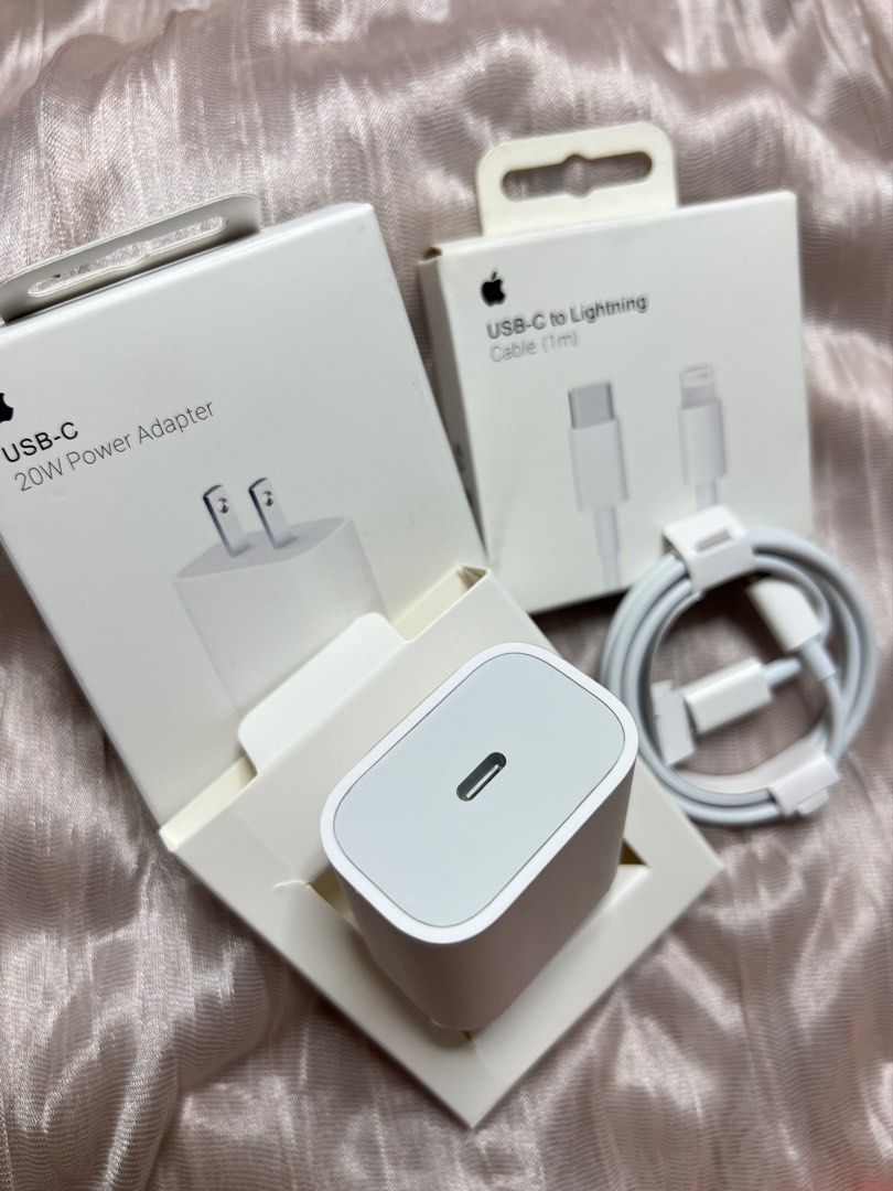 20W iPhone 11/12/13/14 promax (Category: Chargers & Cables) located in Manila. Submitted by as_onlineshop11 (Listing ID 1447618868, Image 2). Description: .