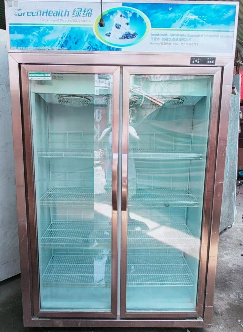 2 door glass freezer (Category: Refrigerators and Freezers) located in Manila. Submitted by manaloreia83978 (Listing ID 1447585285, Image 1). Description: 2 door glass freezer second hand good condition ready to used test to sawa for pick up only... open for viewing anytime.