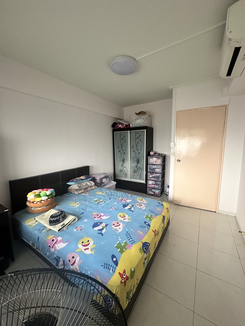 (Category: ) located in . Submitted by littlecraftssg (Listing ID 1447523580, Image 1). Description: .