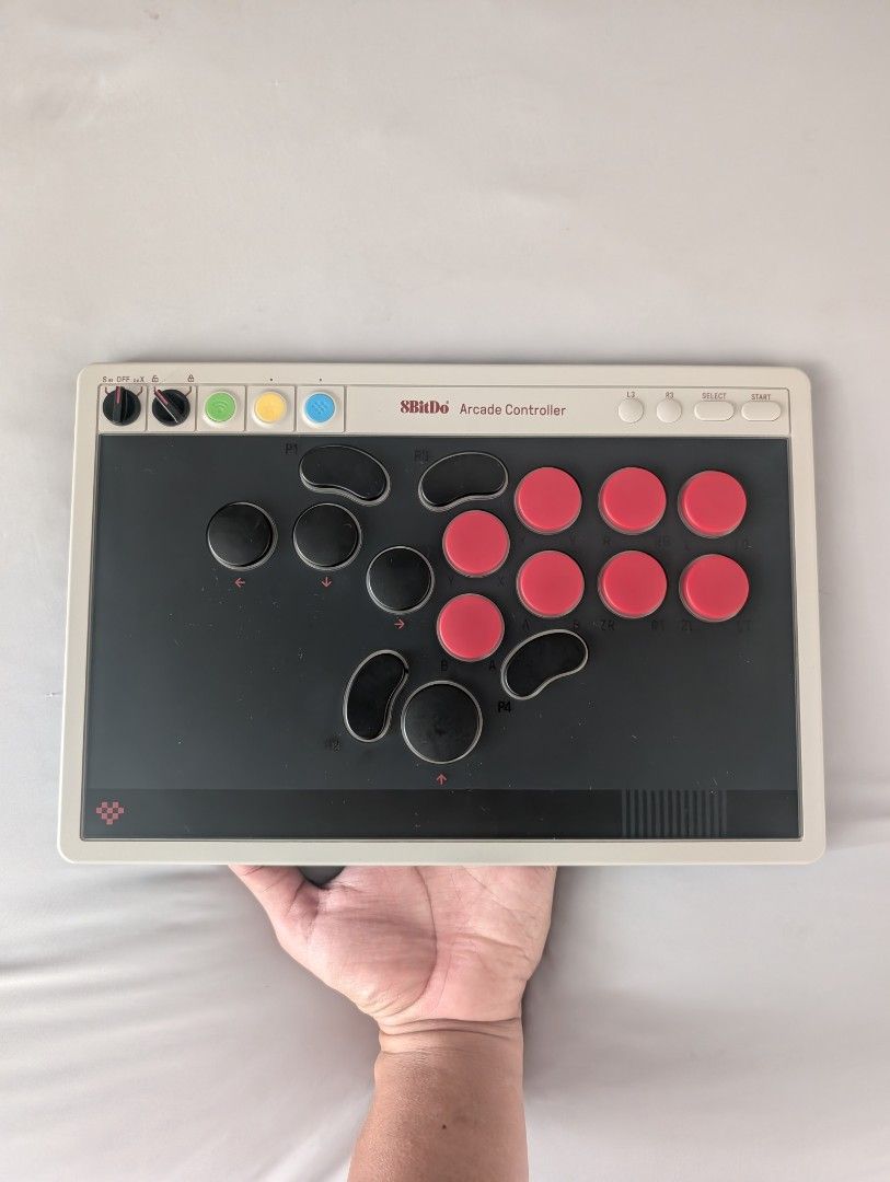 8bitDo Arcade Controller Pro (Category: Controllers) located in Singapore. Submitted by hockleebr (Listing ID 1447526253, Image 1). Description: Comes with box and accessories. Underused. .