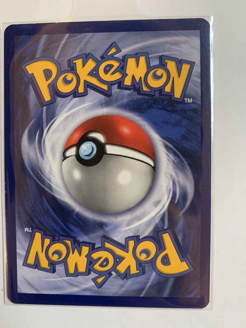 （分類：原色卡片）位於 Hong Kong。 由 staryu_438 提交（商品編號 1447580237，圖片 3）。簡介： 呢張係寵物小精靈卡，Pikachu 嚟嘅。係閃卡嚟㗎。卡面有寫住 50 HP 同埋 Spark 嘅招式。背面係經典嘅 Pokémon Logo。收藏家必備，快啲帶佢返屋企啦！ 英文版。