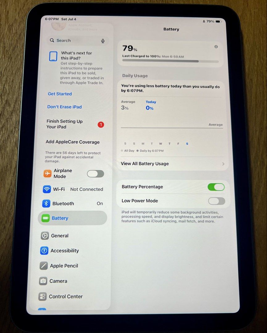 (Category: iPad) located in Singapore. Submitted by creatingchaos (Listing ID 1447581825, Image 3). Description: 🍎 Apple iPad mini (6th Generation) 64GB Wi-Fi + Apple Pencil (2nd Generation) 💰 Price: S$370 (Negotiable) Selling my Apple iPad mini (6th Generation) together with an Apple Pencil (2nd Generation). A great combination for note-taking, studying, drawing, reading and entertainment. Specifications * ✅ Apple iPad mini (6th Generation) * 