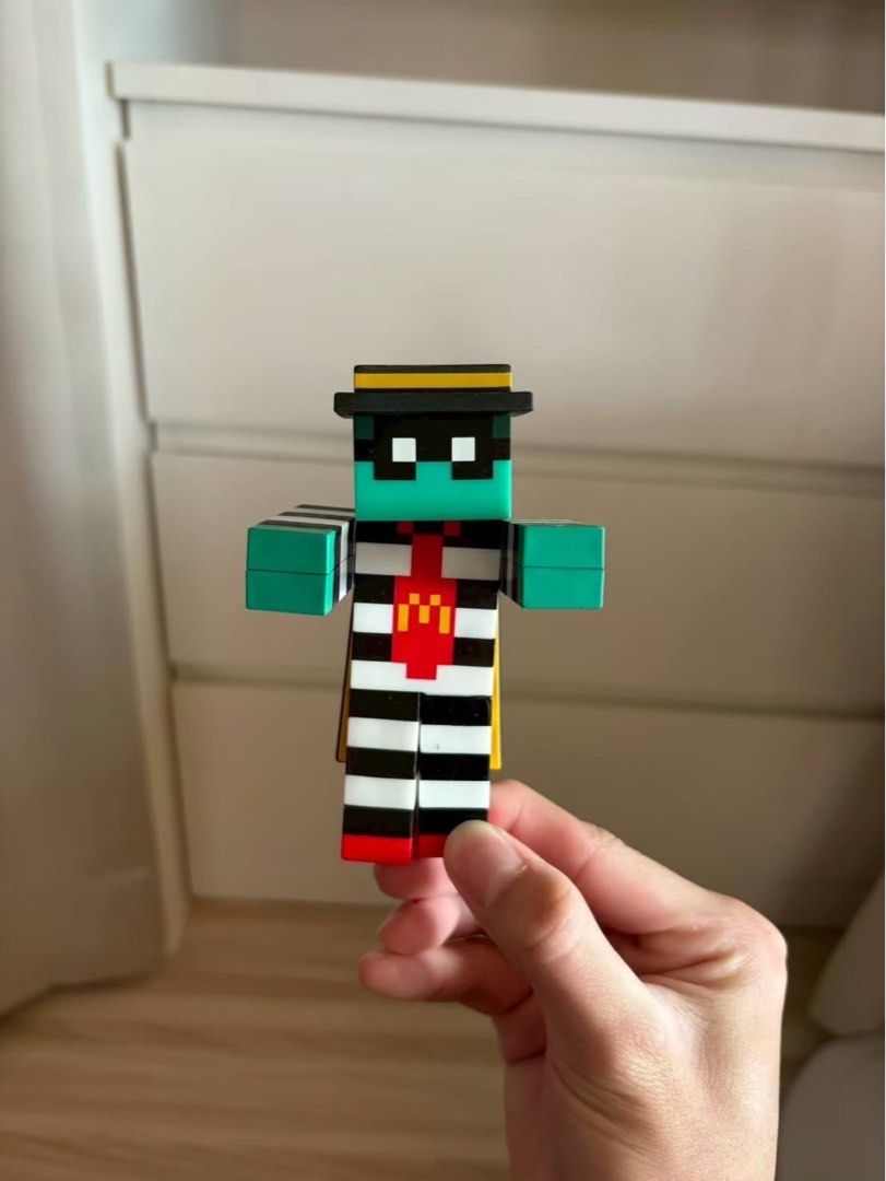 由 jasonwang1 (刊登 ID 1447533779，圖片 1) 提交，位於 彰化縣 (Changhua) 的 麥當勞 minecraft 殭屍 (類別：玩具、公仔、桌遊)，說明：。