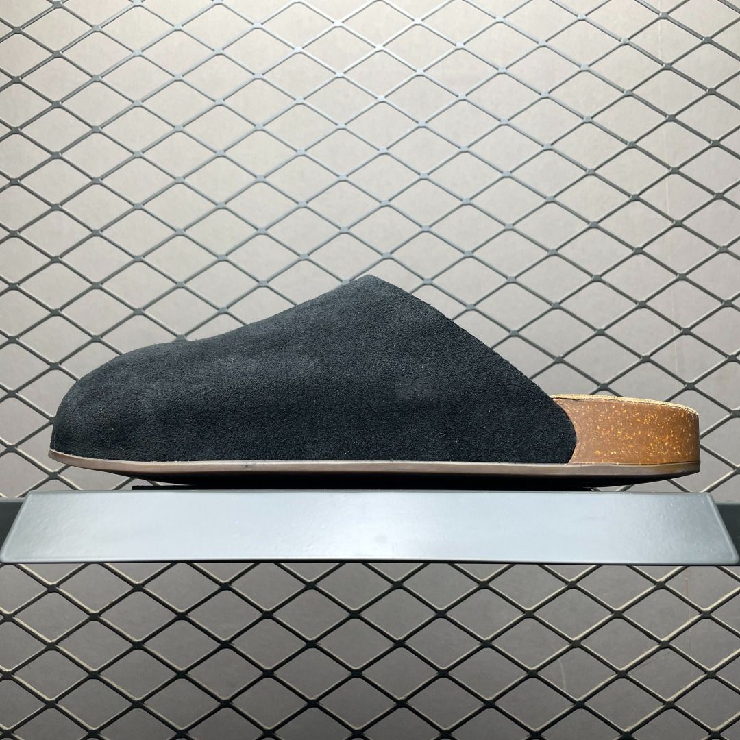 Adidas Black Suede Mules with Cork Sole (Category: Sneakers) located in Kuala Lumpur. Submitted by noblefire_957a52 (Listing ID 1447614578, Image 1). Description: ✅ 100% Authentic Guaranteed All items are genuine and brand new. 💰 Fixed Fair Price Best price with low profit — no negotiation. 🎊 Special Offer Get a discount when you buy 2 items. 🚚 Free Shipping Free delivery to your doorstep. 📏 Full sizes S-2XL are in stock..