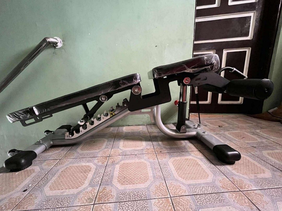 Adjustable Bench ( Flat - Incline - Decline) (Category: Weights & Dumbbells) located in Caloocan City. Submitted by protein888 (Listing ID 1447654917, Image 3). Description: .