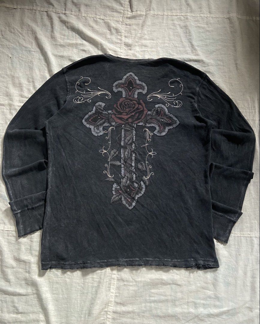 AFFLICTION SKULL AND CROSS (Category: Hoodies) located in Antipolo. Submitted by casmiro (Listing ID 1447617163, Image 2). Description: -AUTHENTIC -ISSUE IN THE PICTURE .