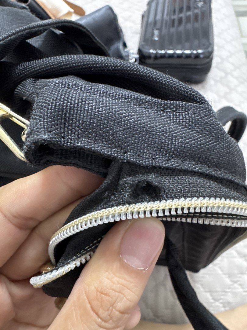 Anello Black Canvas (Category: Backpacks) located in Santiago. Submitted by sissy.declutter (Listing ID 1447511093, Image 2). Description: - Black Anello Sling - Durable canvas material - Front zipper pocket for quick access - Spacious main compartment with internal organization pockets - Adjustable straps for a comfortable fit - Ideal for everyday use Issue: has a small hole at the back/side J&T and Gcash Isabela Location .