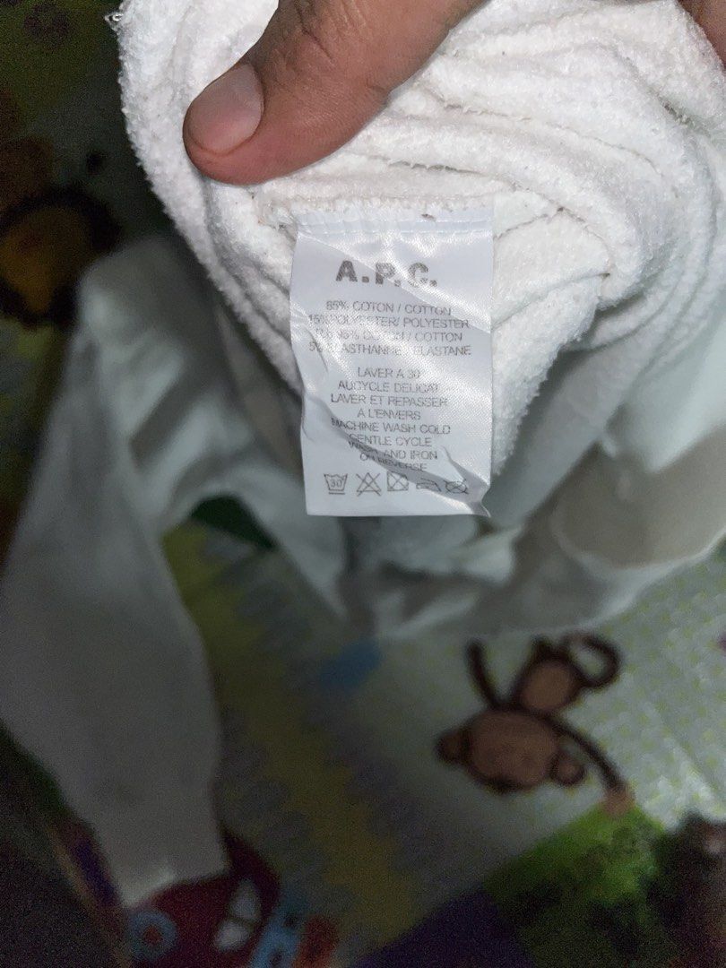 A.P.C. White Crewneck Sweatshirt (Category: Coats, Jackets and Outerwear) located in Zamboanga. Submitted by xjalilul (Listing ID 1447550078, Image 3). Description: - Classic white A.P.C. sweatshirt - Features embroidered A.P.C. logo on chest - Comfortable crewneck design - Made from a soft cotton blend - Ideal for everyday casual wear.
