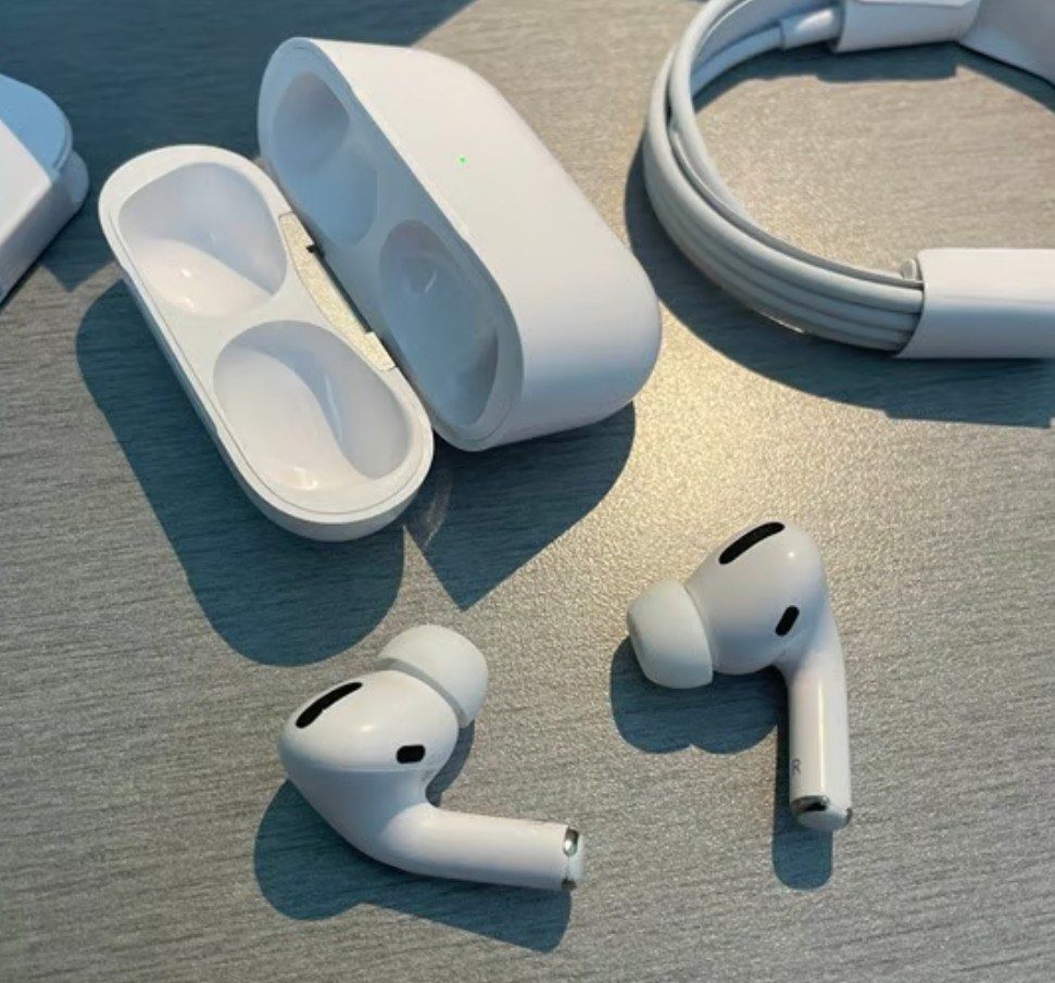 Apple AirPods Pro501959317028884482